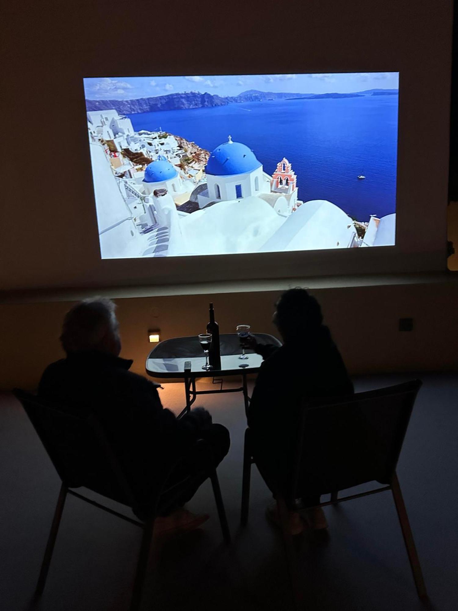 Love Nest With Hot Tub, Hammam & Outdoor Cinema Akrotírion Exterior foto