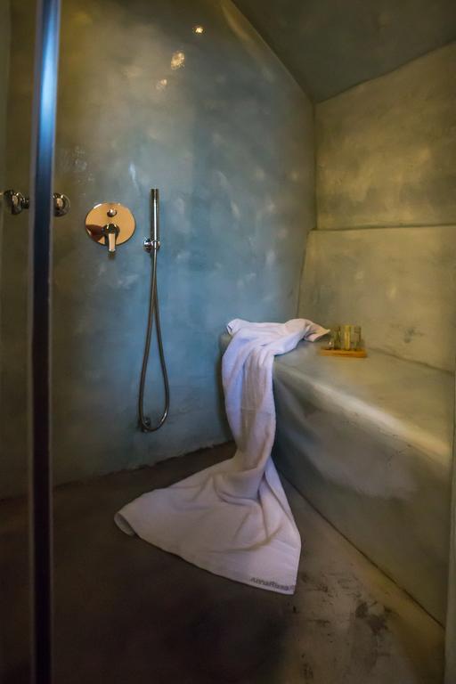 Love Nest With Hot Tub, Hammam & Outdoor Cinema Akrotírion Exterior foto